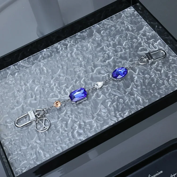Louis Vuitton diamond enchantment accessory